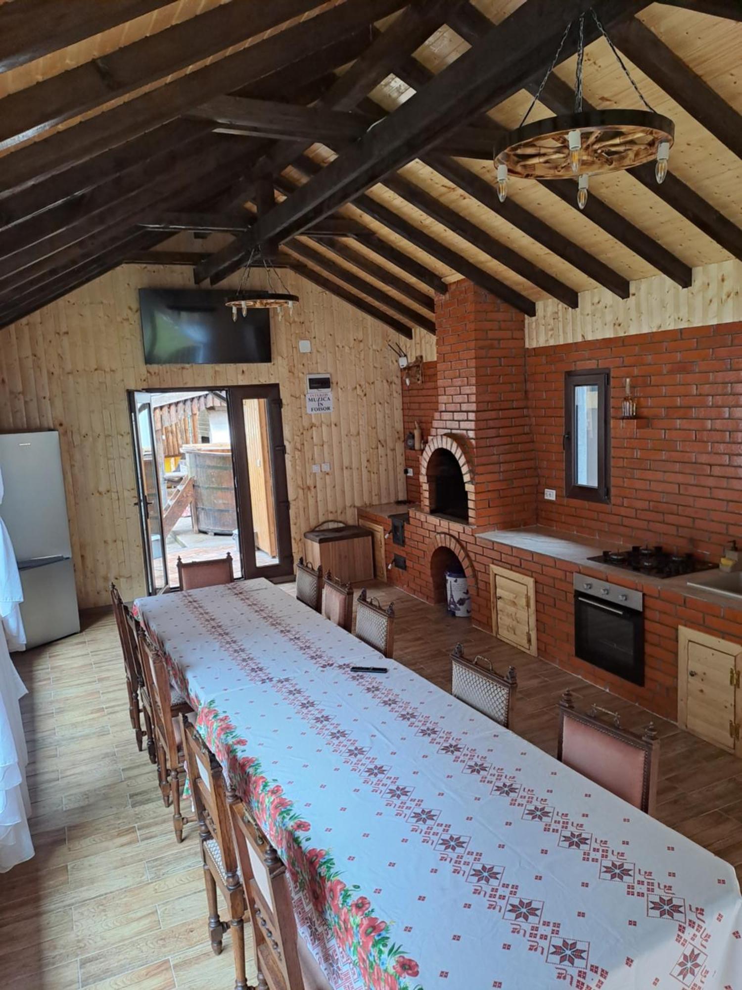 Villa Casa Raul à Rucăr Extérieur photo