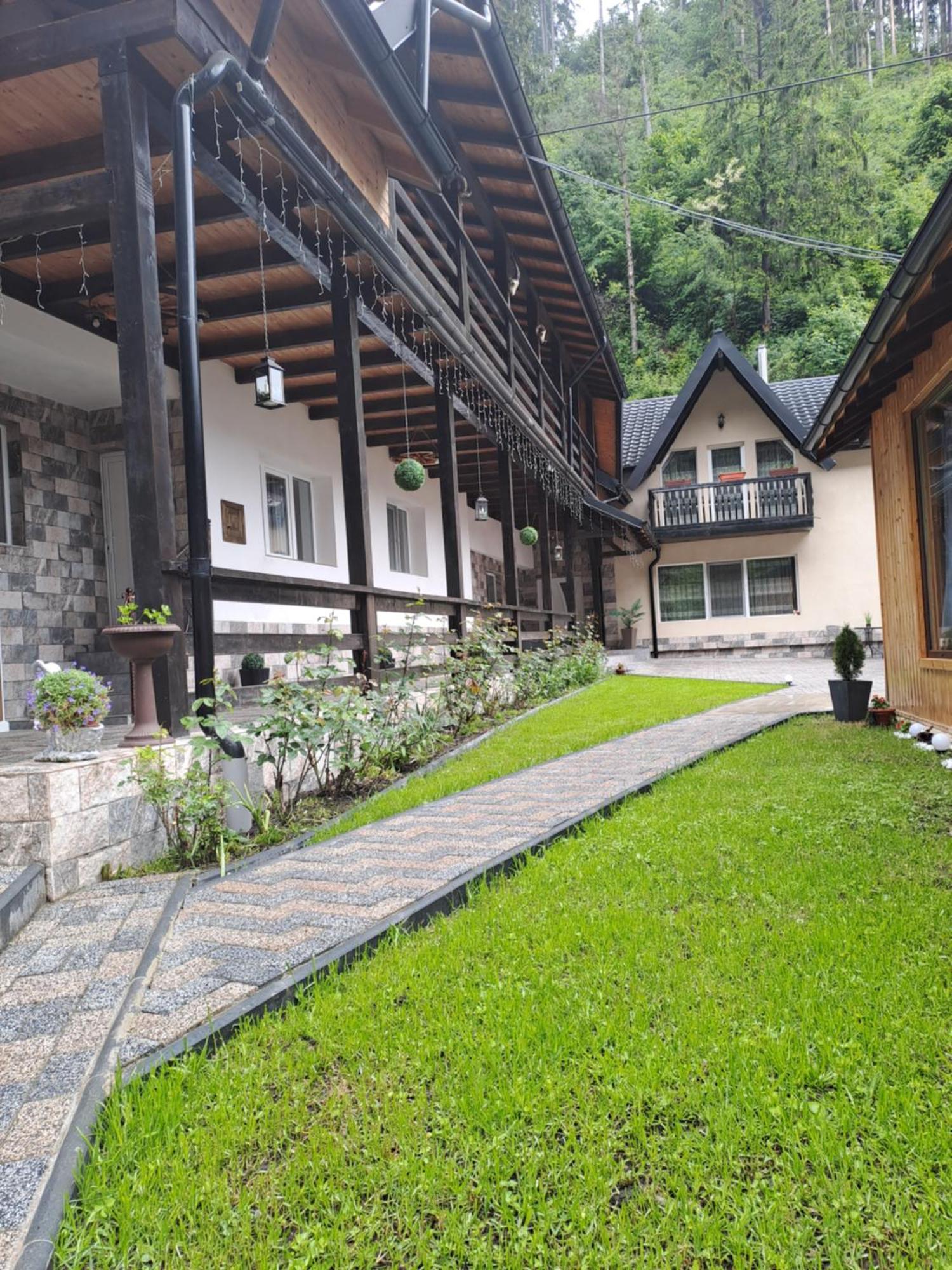 Villa Casa Raul à Rucăr Extérieur photo